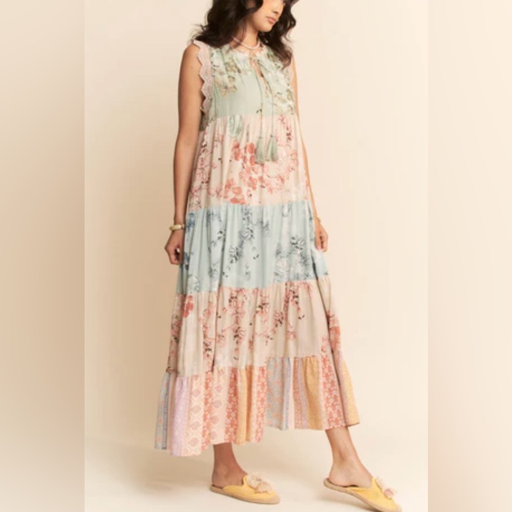 DAVI & DANI Patchwork Petal Floral Tiered Dress/Boho/Cottagecore/NWT Size Small - Picture 5 of 15